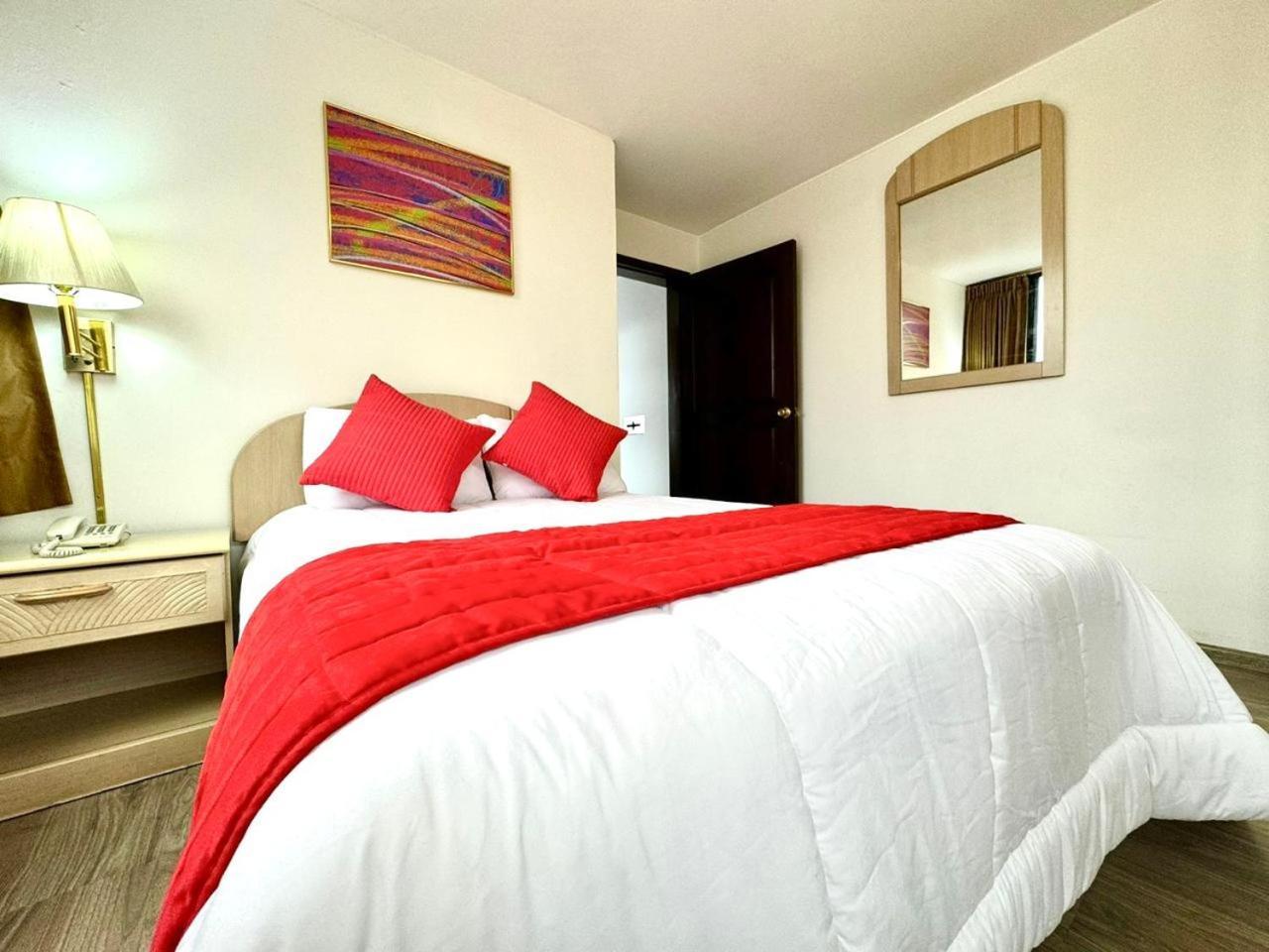קיטו Stanford Suites Hotel מראה חיצוני תמונה
